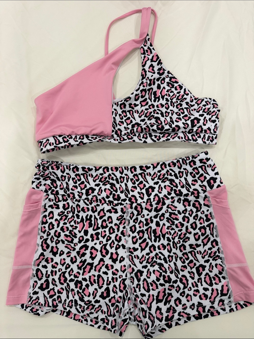 Pink Leopard Print Sports Bra & Shorts Set size large